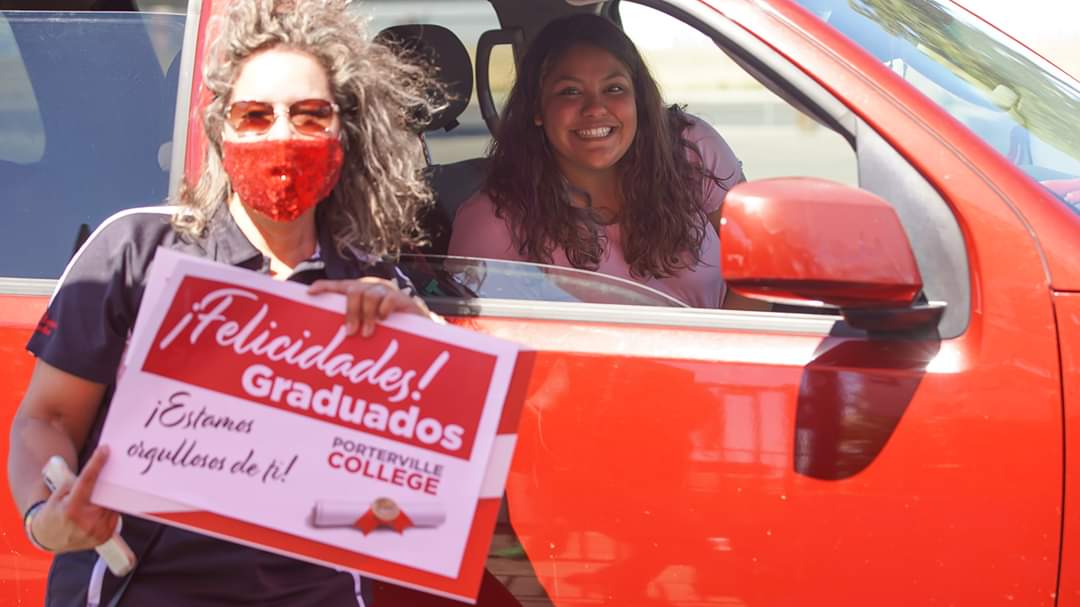 SummitHS_Bears's tweet photo. Today we celebrated our SCCA college grads! Porterville College Class of 2020! @SCCA_Counselor @The_Mr_Medina @Burtonsuper2018 @Rob_Escudero
@PortervillePrez @PCollegePirates #cadualenrollment #bsdproud #SCCABEARS https://t.co/1YOb14KnZy