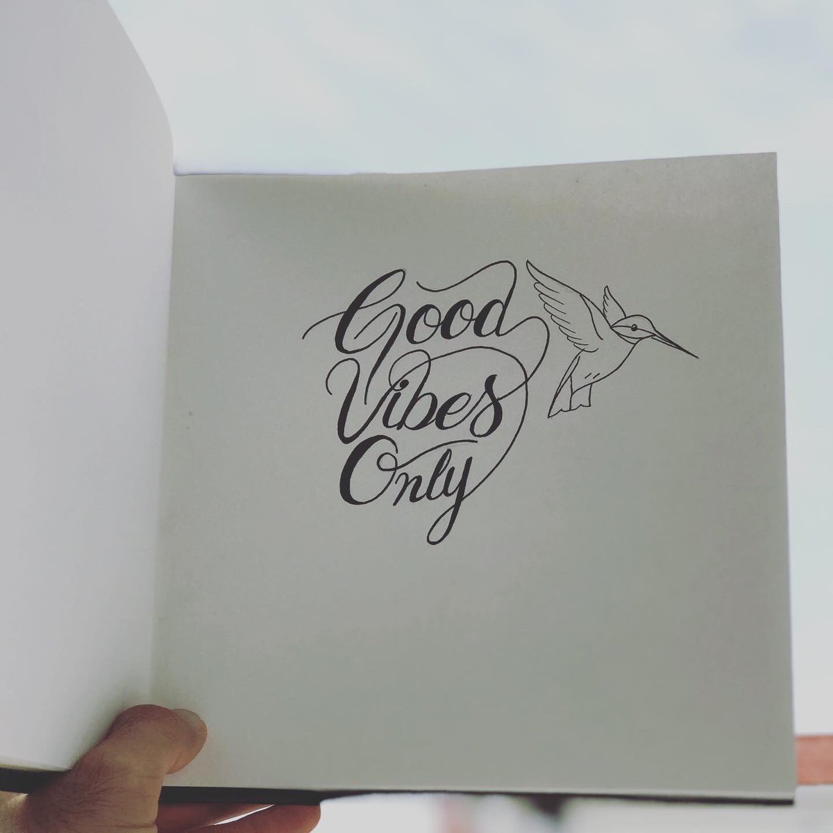 nextuxd's tweet photo. Good vibes only!
.
#absolute #vibes 
#dailylettering #letteringdaily #lettering #handlettering #dailyhandlettering #handletteringdaily #calligraphy #brushlettering #art #pencil #black #bird #kindness #fun #love #life #clouds #sky #passion #good #vibes #thursday #quoteoftheday https://t.co/1qkbkfVyhp