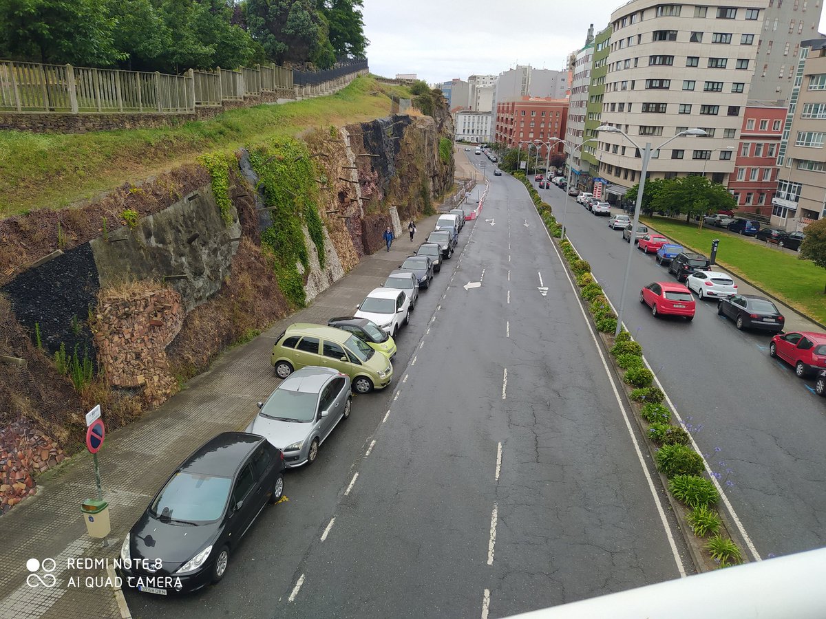 BlogMotorKoruna's tweet photo. #Anonymous #ACoruna territorio comanche Avd Arteixo aparca como quieras https://t.co/t3stRAVjrU