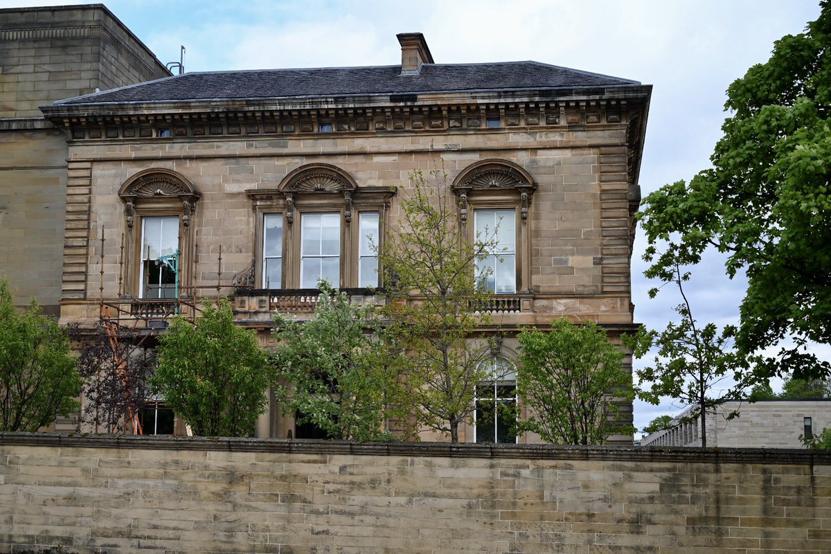 North Park House was once Queen Margaret College (1883), Scotland's first higher education college for women. Called after Saint Margaret, Queen of the Scots (c1045-1093) the name lives on in Glasgow University’s QM Union and Residences.  #WomenMakeHistory  @womenslibrary