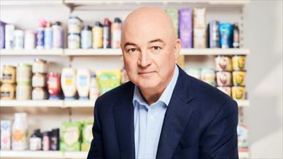 Unilever is en blijft onverminderd gecommitteerd aan Nederland. Het aantal banen, investeringen, fabrieken, R&amp;D, de aanwezigheid van bekende en favoriete merken, niets van dat alles verandert als gevolg van de aankondiging van vandaag unilever.nl/news/overig-ni…