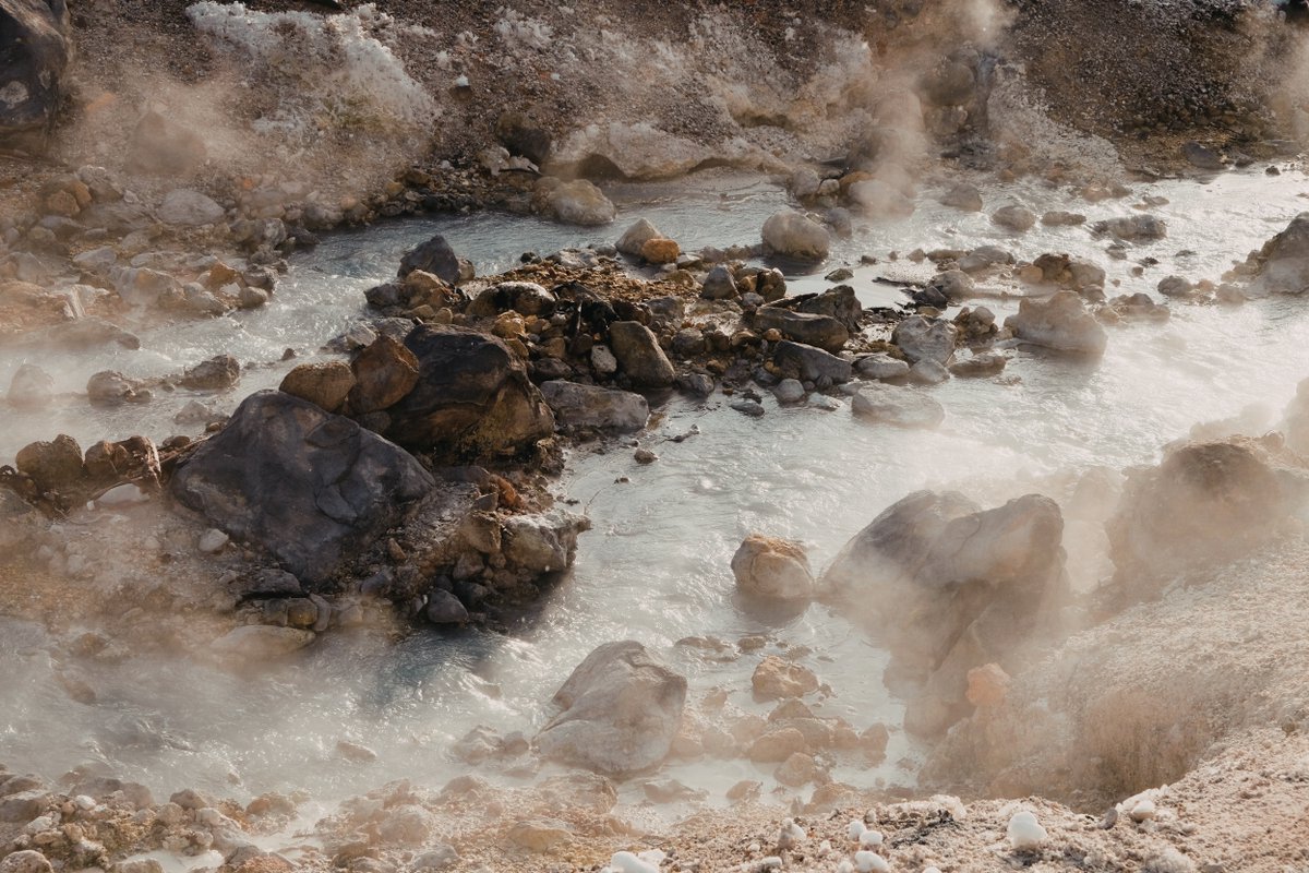 eggdoods's tweet photo. just wanna share some photos i took during my trip last year to hell valley in hokkaido~
#japan #travel #hokkaido #jigokudani #hellvalley https://t.co/kay6psgktm