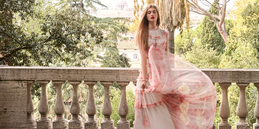 BongenieGrieder's tweet photo. A fresh take on party dressing. Stand out from the crowd with the stunning creations from @needlethreadltd.
https://t.co/Lzb2Odb2T6
#BongenieGrieder #NeedleAndThread #DressOfDreams #DreamyDresses #PartyDressing #ShopOnline #Switzerland https://t.co/y9uvQfTF4T