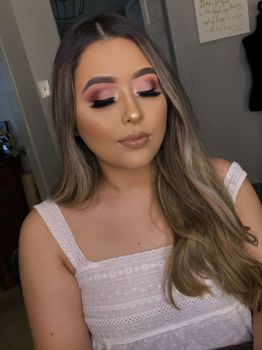 Accepting Appointments 🤍😍 #houstonmua <a href="/Doseofcolors/">Dose of Colors</a>