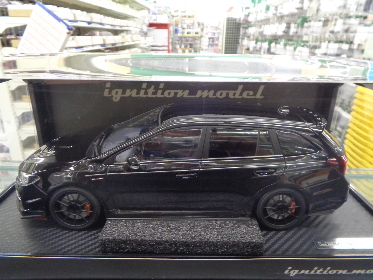イグニッションモデル スバル レヴォーグ (VMG) 2.0 STI 1/18