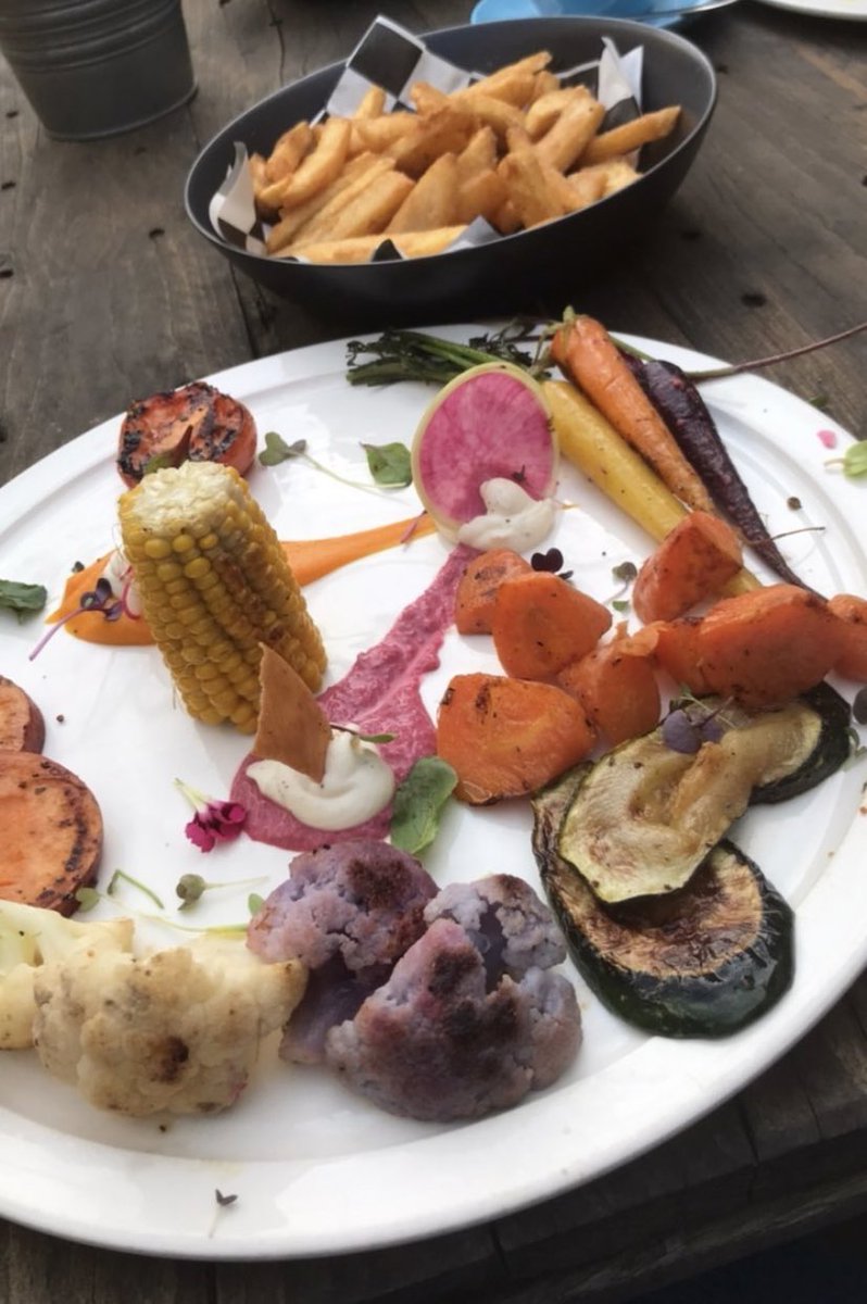 letsgetrowdie's tweet image. Someone just posted this photo, and honestly it looks like my compost bin atm.