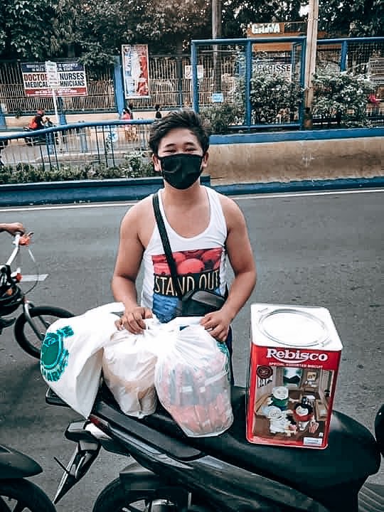 itscharosoriano's tweet photo. Once again, thank you to all the donors for supporting these causes. The #CareForAll campaign is still ongoing. Sharing w/ you some of the photos of our game-day personnel who already received their care packs and @RebiscoPH cans. You may still donate via details below. 🙏🏽💙 https://t.co/LCNcNsCvZs
