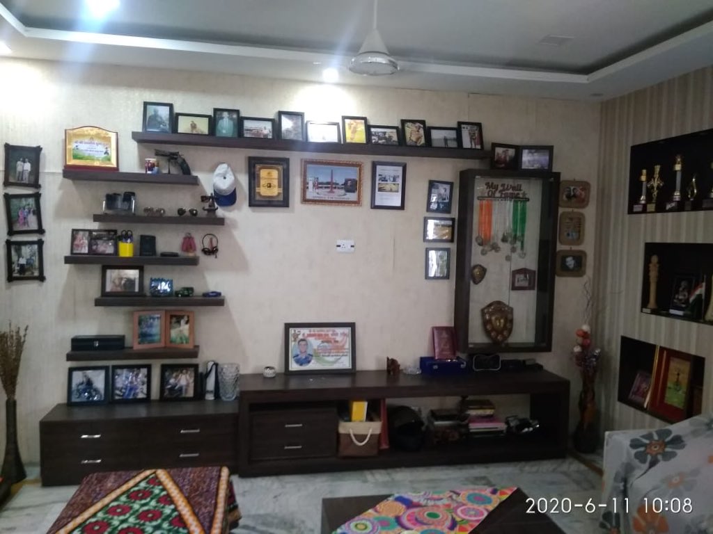 37VManhas's tweet photo. When ever in Kanpur, do visit the room of 

CAPTAIN AYUSH YADAV
310 FIELD 

who has immortalized himself fighting terrorist at Kupwara in Kashmir on April 27 in 2017.

#KnowYourHeroes https://t.co/J3Go8L4d2l