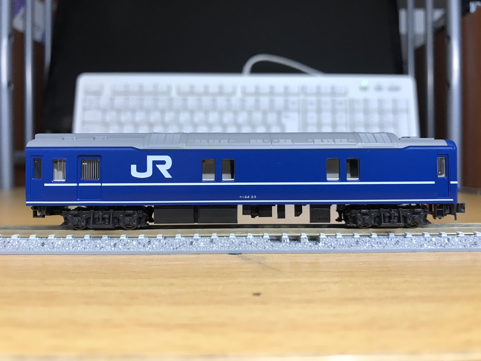 KATO 24系あけぼの カニ24欠品 室内灯付属 KATO 24系あけぼの カニ24欠品 室内灯付属