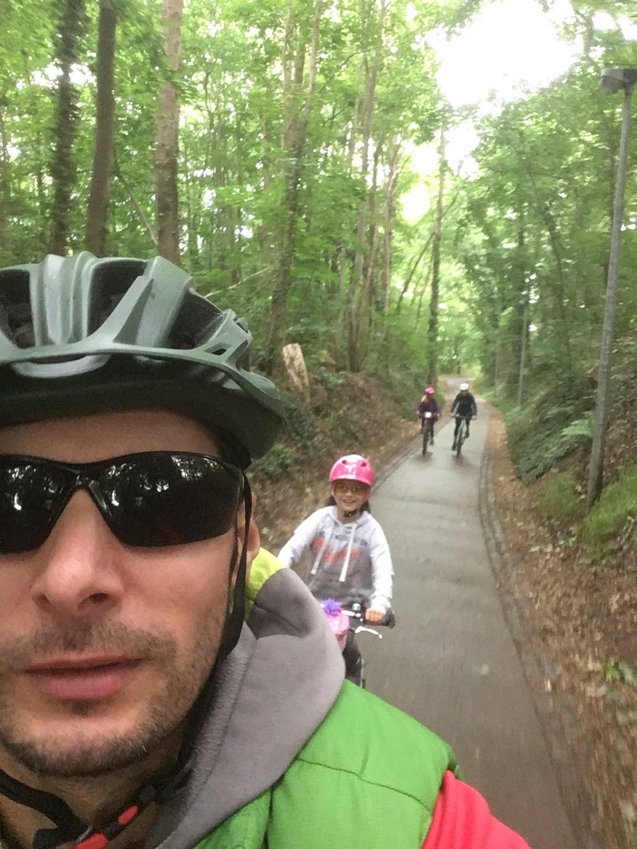 TiboMSPE's tweet photo. Our family bike ride for move-a-thon! #MS_learns #community @ISB_MS https://t.co/gnGVPqLDFk