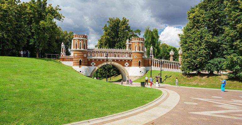 парк усадьба царицыно. царицынский музей заповедник. парковый ансамбль царицыно. царь парк москва. музей усадьба царицыно.