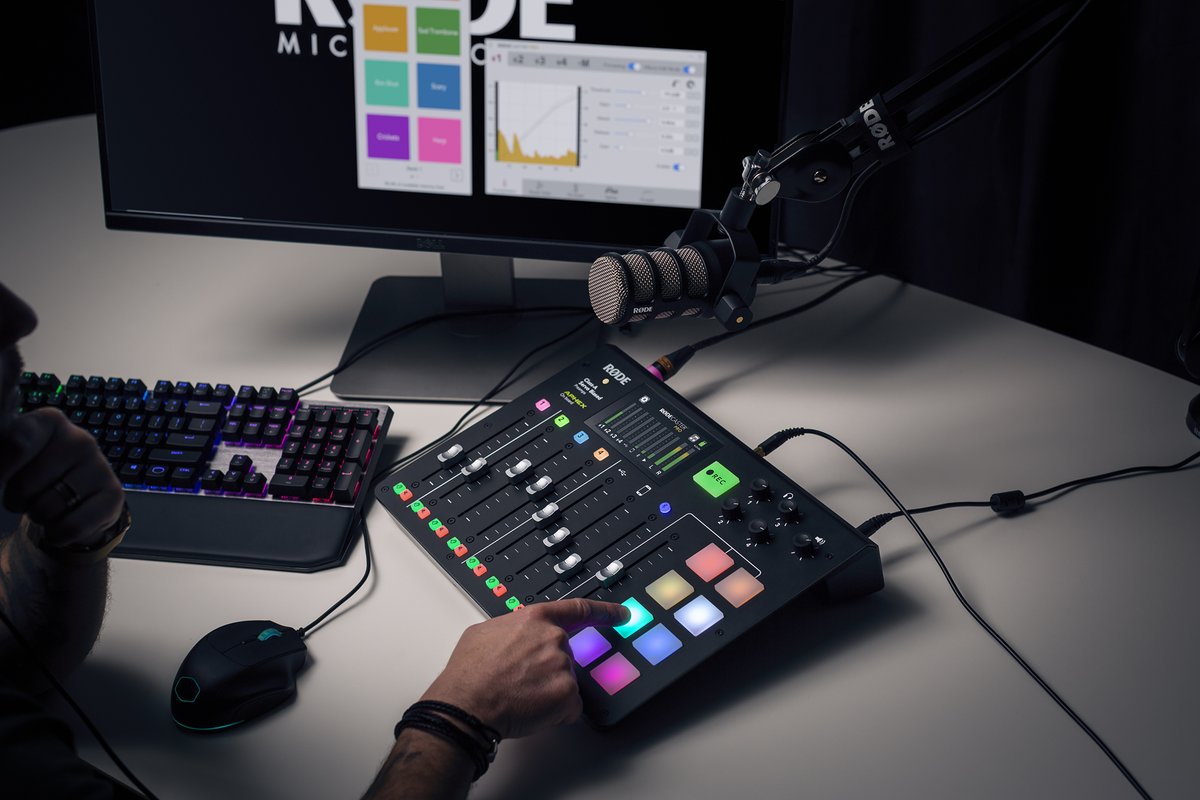 Nieuwe #firmware update beschikbaar voor de RØDECaster Pro. Download versie 2.1 van <a href="/rodemic/">Michael Rode</a> rode.com/rodecasterapp #podcast #firmwareupdate #podcastmakers #podcastapparatuur #podcasts
