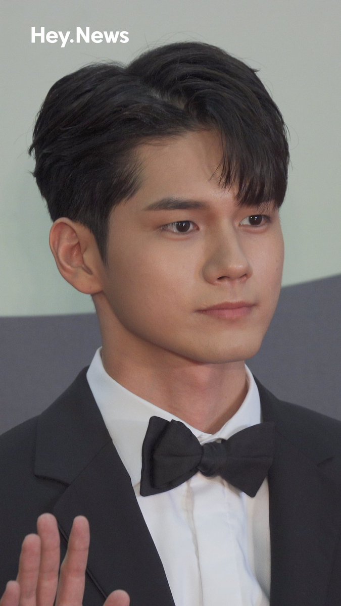 헤이팝에 공개된 백상예술대상 그 날의 비하인드😎 무관중이라 아쉬웠던 분들! 헤이뉴스 인스타에서 영상 꼭 봐주기✌
영상보기 >> bit.ly/2XTyEAE

#김희애 #전미도 #안효섭 #옹성우