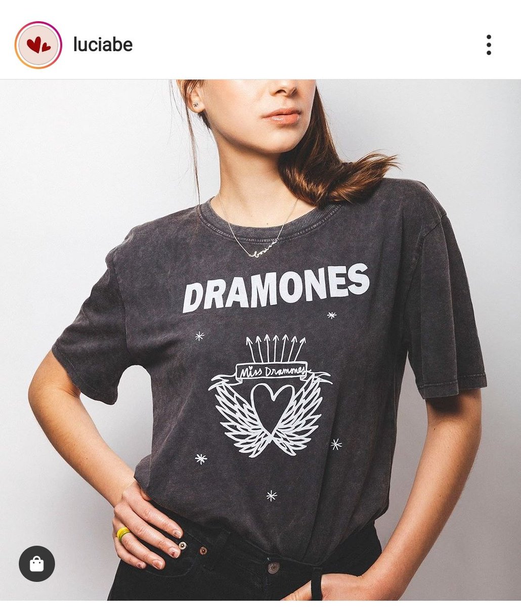silbura's tweet photo. Claramente necesito esta camiseta. #Missdramones #Dramones 🤣🤣 https://t.co/Ke0rpx1JGu