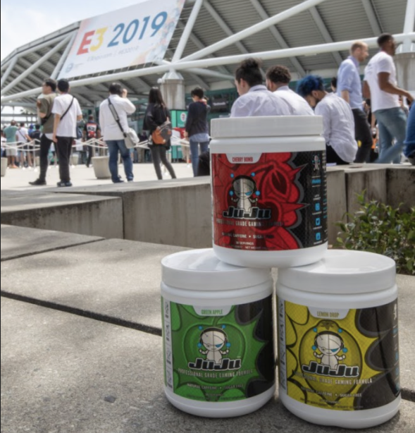 WeAreJuJu's tweet image. We launched last year at #E32019 with 3 flavors🍒🍋🍏. 

A lot has changed at JuJu and in the world since then. We were so looking forward to #E32020 and seeing you all again. Maybe next year ... 

Stay safe, be well, and keep on grinding!
#JuJuEnergy #JuJuArmy

📸 @JaredSerfozo