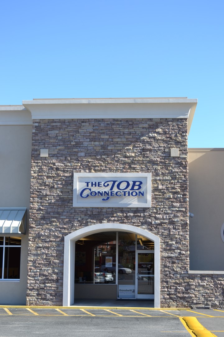 GoodwillWorks's tweet image. Our Career Centers are open Mon through Fri from 11 a.m. to 5 p.m. To ensure social distancing and the safety of our staff and job seekers, appointments are strongly encouraged. For more information, visit goodwillworks.org/JobConnection.
#GoodwillWorks #GoodwillJobConnection