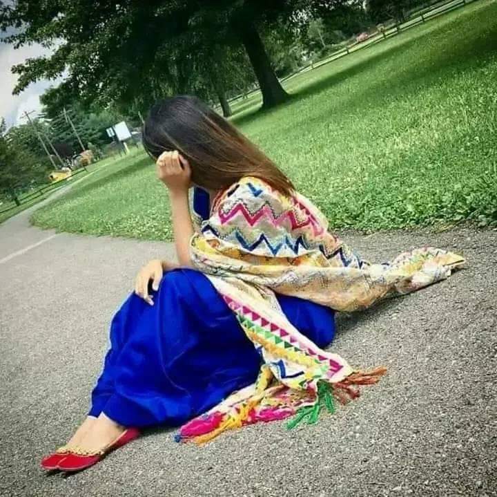 Zarin3426's tweet photo. প্রতিটা মেয়েই লুকিয়ে রাখার অপ্রাকৃতিক ক্ষমতা_ 
নিয়ে পূথিবীতে আসে ।😒😍

তারা বলার চেয়ে হাজার গুন জমিয়ে রাখে। যা কেবল বিধাতাই জানেন। 😘😘 https://t.co/yIClBI8huZ