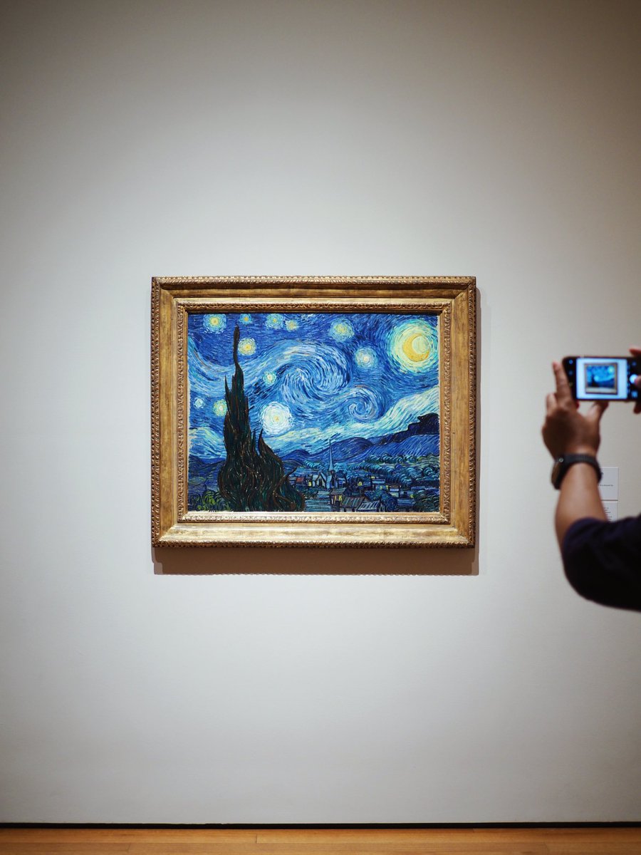 hiddenthread_'s tweet photo. People and art 🖼 https://t.co/Zn6sAPhAkd