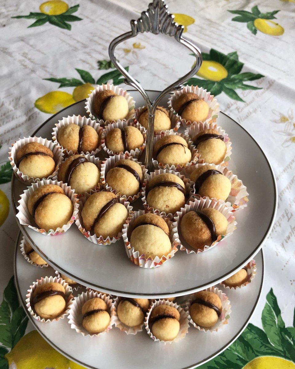 SarasBakery1's tweet photo. Baci di dama
@iginiomassari @GialloZafferano @depilolu https://t.co/9F89H1ZgQc