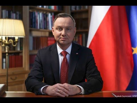 FLOOWERRY's tweet photo. Thread: dlaczego Andrzej Duda jest dobrym prezydentem i powinnismy na niego głosować 🇵🇱 https://t.co/EANAewVfu1