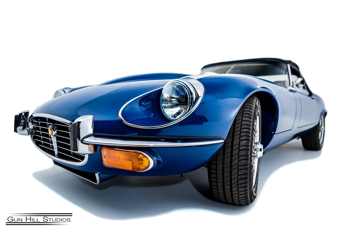 gunhillstudios1's tweet photo. Another example of the stunning paintwork of Prestige Paintworks in the cove #v12 #jaguar #etype #classiccar #prestigepaintwork #prestigepaintworksltd #gunhillstudios #jaguaretype #classicjaguar https://t.co/LG3L909h8J