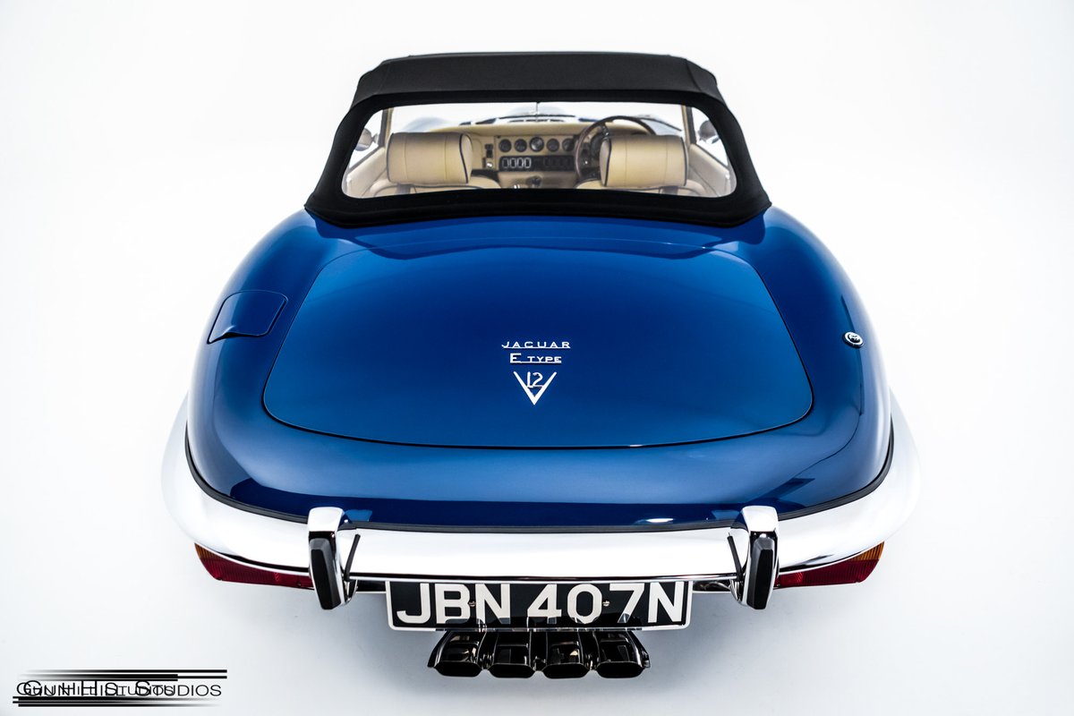 gunhillstudios1's tweet photo. Another example of the stunning paintwork of Prestige Paintworks in the cove #v12 #jaguar #etype #classiccar #prestigepaintwork #prestigepaintworksltd #gunhillstudios #jaguaretype #classicjaguar https://t.co/LG3L909h8J