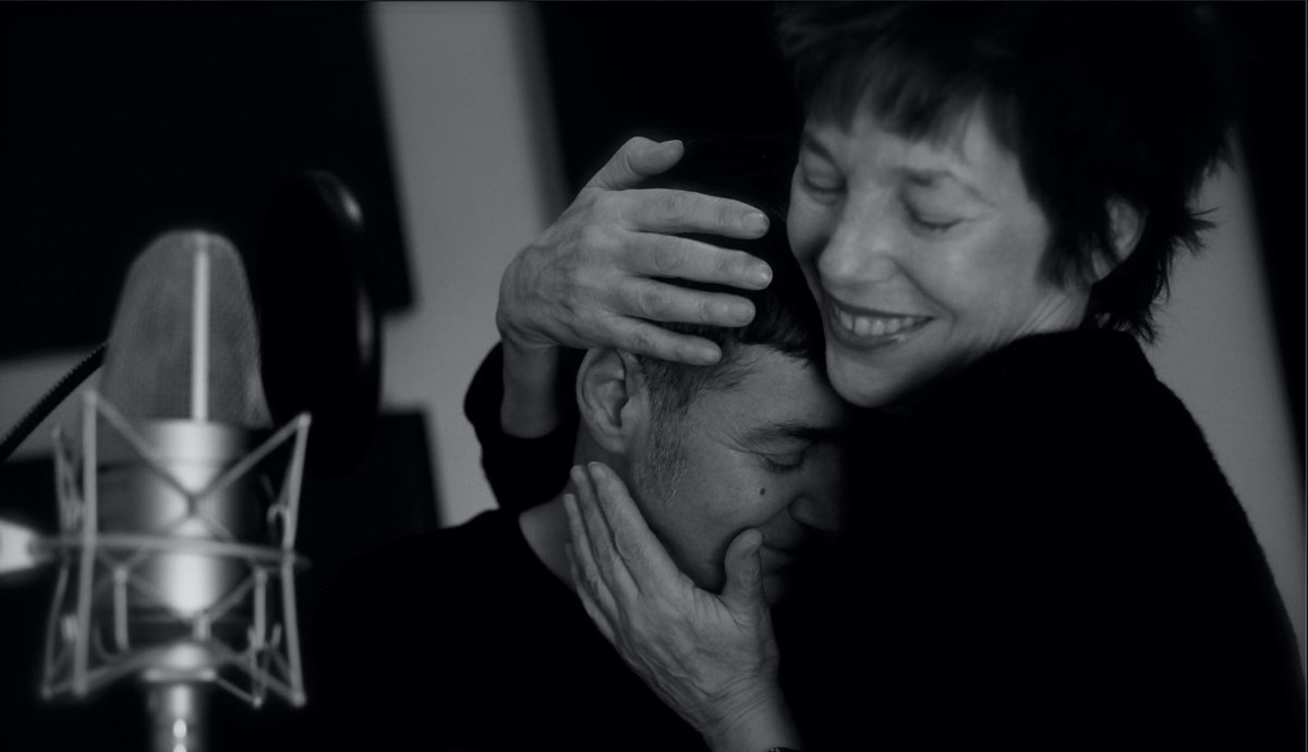 NOUVEL ALBUM DE JANE BIRKIN
Etienne et Jean-Louis Piérot ont terminé hier soir, l’enregistrement du nouvel album de Jane Birkin « Oh! Pardon tu dormais…» à paraitre en novembre. Textes de Jane Birkin et musique et production Etienne et Jean-Louis Piérot. Photo: Pierre René-Worms