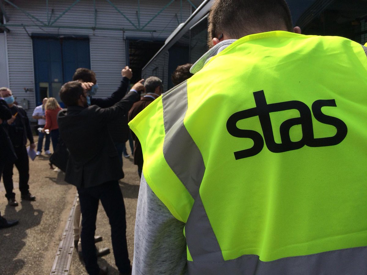 SteMetropole's tweet photo. [#Transports] Ce procédé de nébulisation est utiliser pour garantir la sécurité sanitaire du public dans les bus, les tramways. Un prototype unique en France et c'est à #SaintÉtienne Métropole 
@STAS_Officiel @transdevFR #prototype #Technibus https://t.co/AGEuomja7O