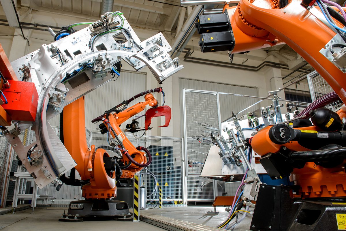 GroupMatador's tweet photo. Trends in the automotive industry are constantly changing. ๐ฏ Thanks to our extensive know-how and technological capabilities as well as our broad range of competencies, we are ready to transform your ideas into personalized solutions. #MatadorGroup #IndustrialAutomation https://t.co/Aug1aGuCcc
