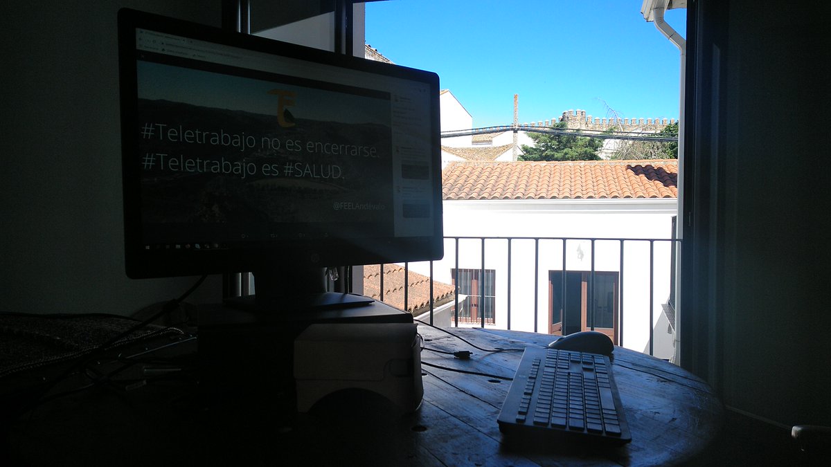 feelAndevalo's tweet photo. That of the little positive that the misfortune of the #coronavirus has meant, we have the #Telework for those who need it.

Without more #FacetoFaceExcuses, all that's left is the ridiculous "NO BECAUSE NO".

#Teleworking isn't locking yourself in.
#Telework is #HEALTH. https://t.co/TyVkdQsqAJ
