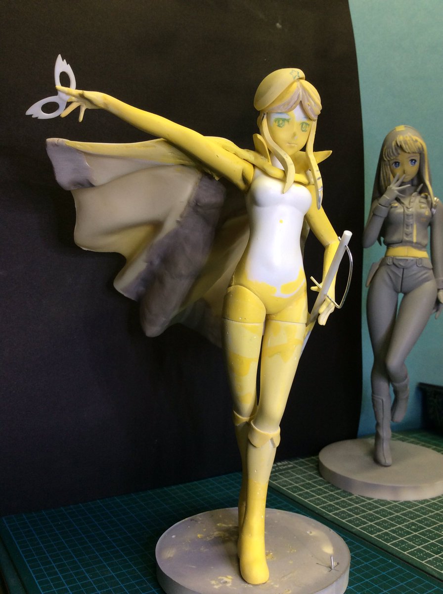 しま 瓦礫の島 今日の模型 シモーヌ ラ セーヌの星 マントの芯ができました 前に製作したハーロックさんのマントの複製 失敗作 を組み合わせて流用してみました 後は 髪の毛のポニーテールとリボンです ほぼ イメージ通りにできてきました コレは