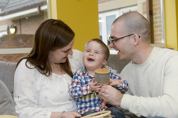 BluebellWoodCH's tweet image. #throwbackthursday to our photography day back in February. 

We think these photos of Edward's family are beautiful.

Help us continue supporting families like Edwards through #lockdown by joining our #LetsPledge campaign.

bluebellwood.org/letspledge 

@hospiceuk @Tog4ShortLives