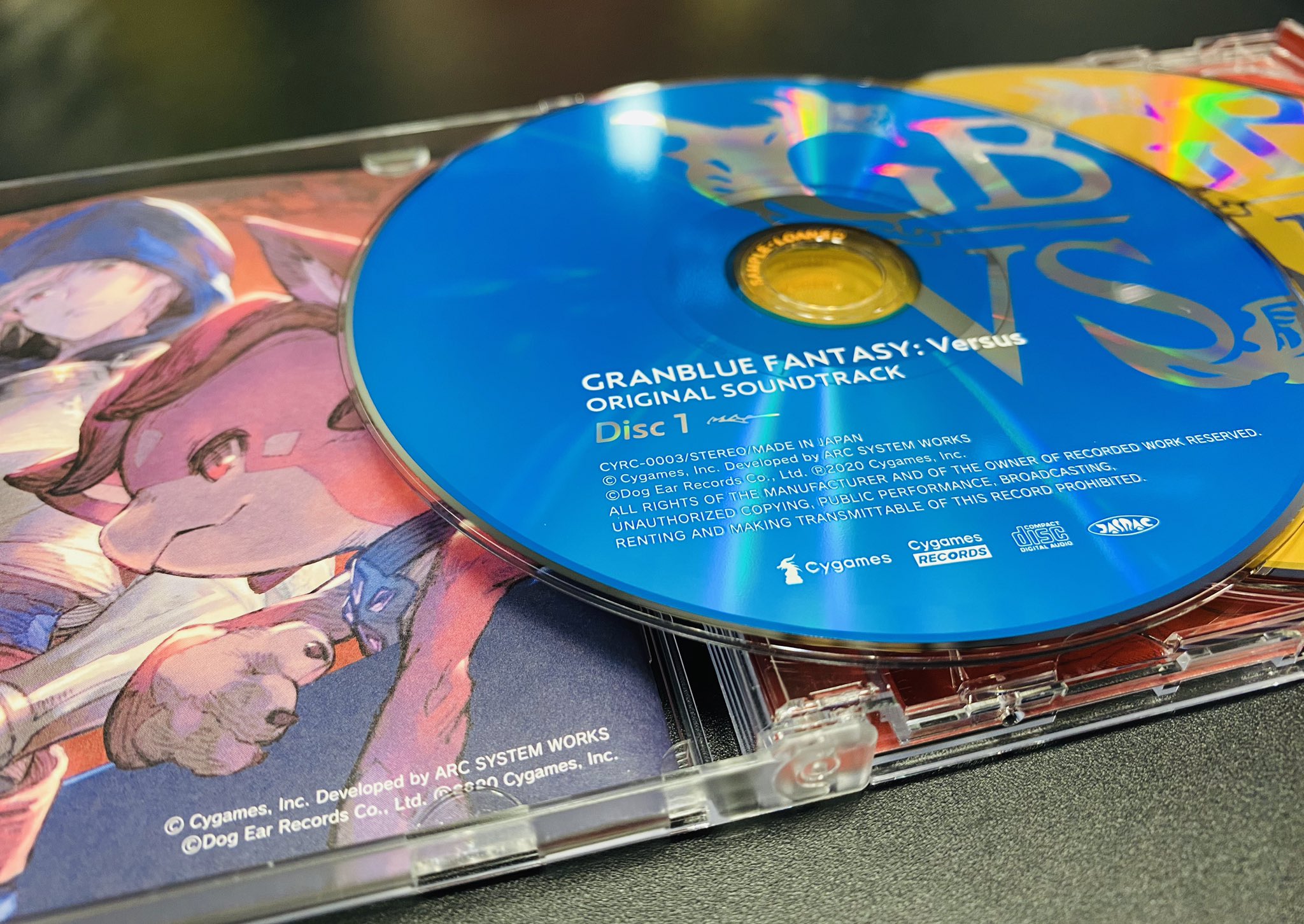 福原哲也 6 17発売のgbvsサントラいただきまんた Rpgモードのボス戦曲やdlcキャラテーマ曲 を含めた2枚組構成で コロッサス ベルゼバブ戦歌詞や作曲家陣コメントなど充実のライナーノーツ 1p2pカラーに合わせたレーベル等々アイテムとしてもご注目