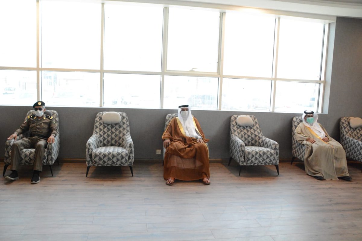 SamtahGov's tweet photo. #صور||محافظ #صامطة أ.أحمد بن عبدالله زعلة يدشن مبنى بلدية صامطة الجديد بتكلفة تزيد عن 19مليون ريال منوها بدعم وحرص سمو أمير منطقة #جازان وسمو نائبه وذلك بحضور رئيس البلدية م. هادي علي الدغريري ورؤساء الدوائر الحكومية بالمحافظة.

@PrinceMohmmedB1
@MAMAlsaud
@jazangov
#نعود_بحذر https://t.co/oeOdCXgbGf