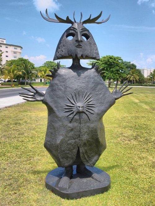 SabinaStent's tweet photo. Replace all racist statues with Leonora Carrington’s sculptures. https://t.co/22LwQfec4K