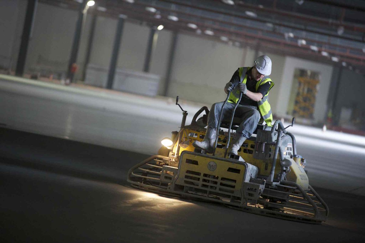 SikaLimited's tweet photo. Read more about designing flooring for warehouses and logistical facilities and why you shouldn't underestimate the importance of the concrete slab:
https://t.co/j1zLBgDGQY
#Logistics #Warehousing #Flooring #KnowledgeArticle https://t.co/CPZRPmNci4