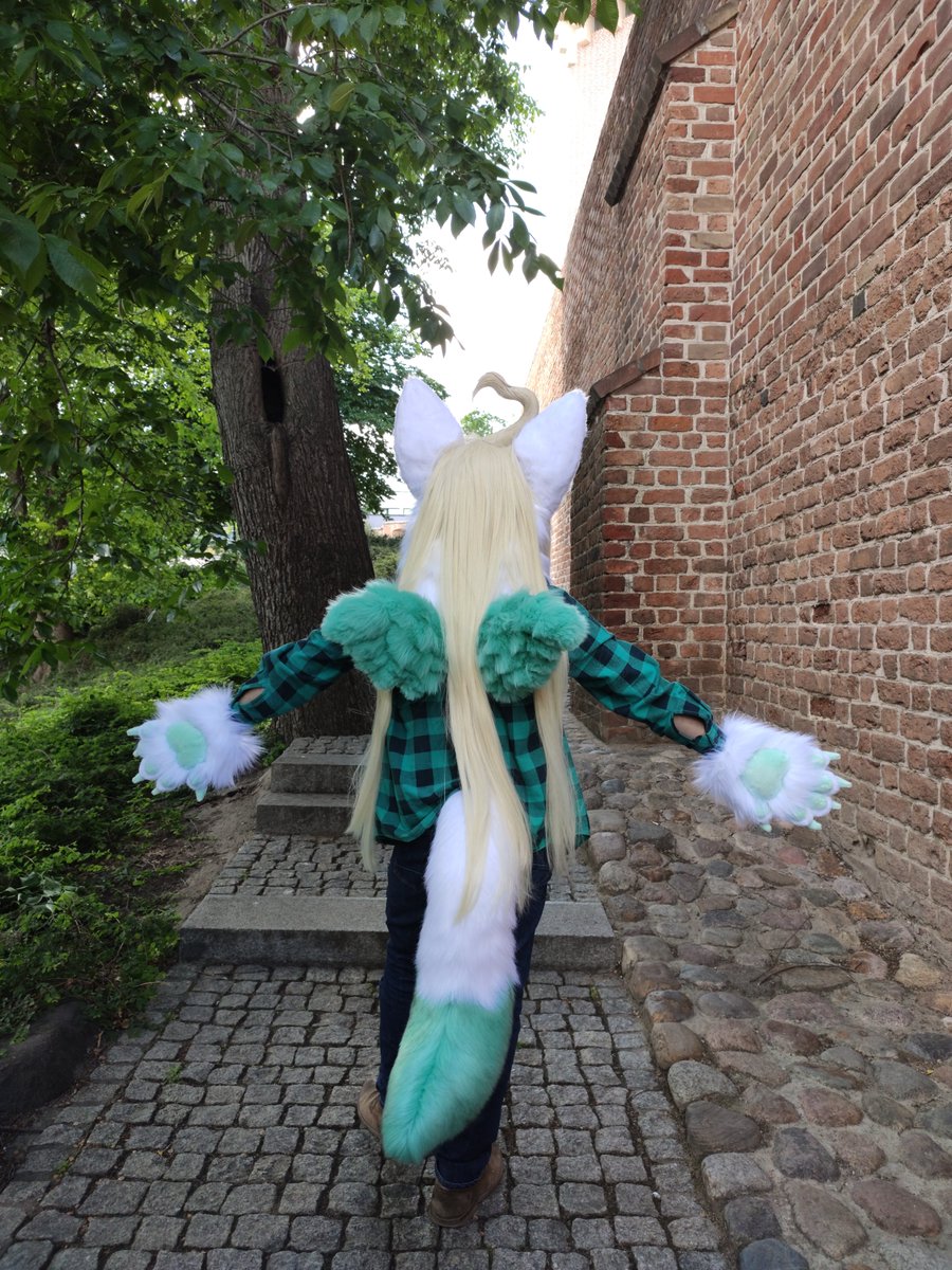 ๐ฅ FurryArrows ๐น (@furryarrows) on Twitter photo โ๏ธMeow there โ๏ธ
Meet MoonLight, our latest #craftโค
This #minipartial #fursuit features:
โค๏ธ 110 cm long synthetic hair + magnetic ahoge
๐งก moving jaw
๐ 5 finger, 3d pads paws
๐ wings
๐ decent vision & ventilation
*Matrices',Mugiwara's & Kloofsuit's patterns were helpful here* โ๏ธMeow there โ๏ธ
Meet MoonLight, our latest #craftโค
This #minipartial #fursuit features:
โค๏ธ 110 cm long synthetic hair + magnetic ahoge
๐งก moving jaw
๐ 5 finger, 3d pads paws
๐ wings
๐ decent vision & ventilation
*Matrices',Mugiwara's & Kloofsuit's patterns were helpful here*