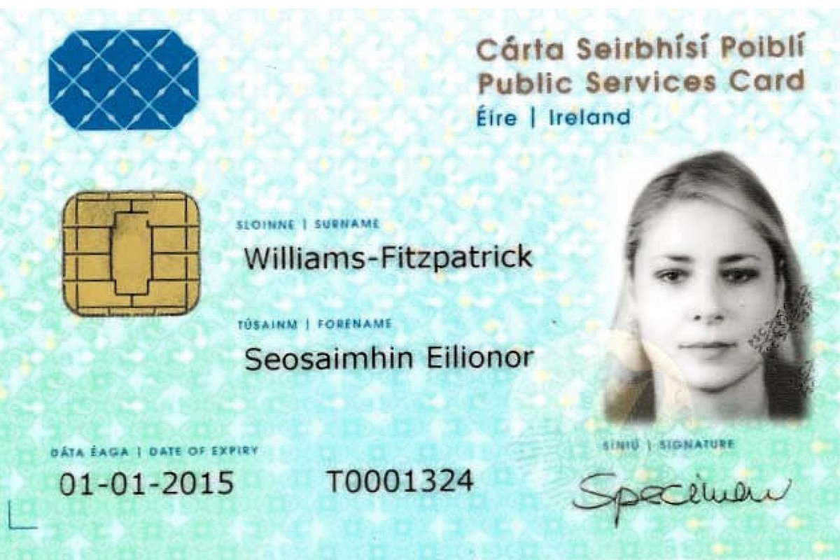 polycamerous's tweet photo. @AerLingus PLEASE HELP! Can I use this ID card to travel between Ireland 🇮🇪 and the UK 🇬🇧 https://t.co/r97ivpk3We