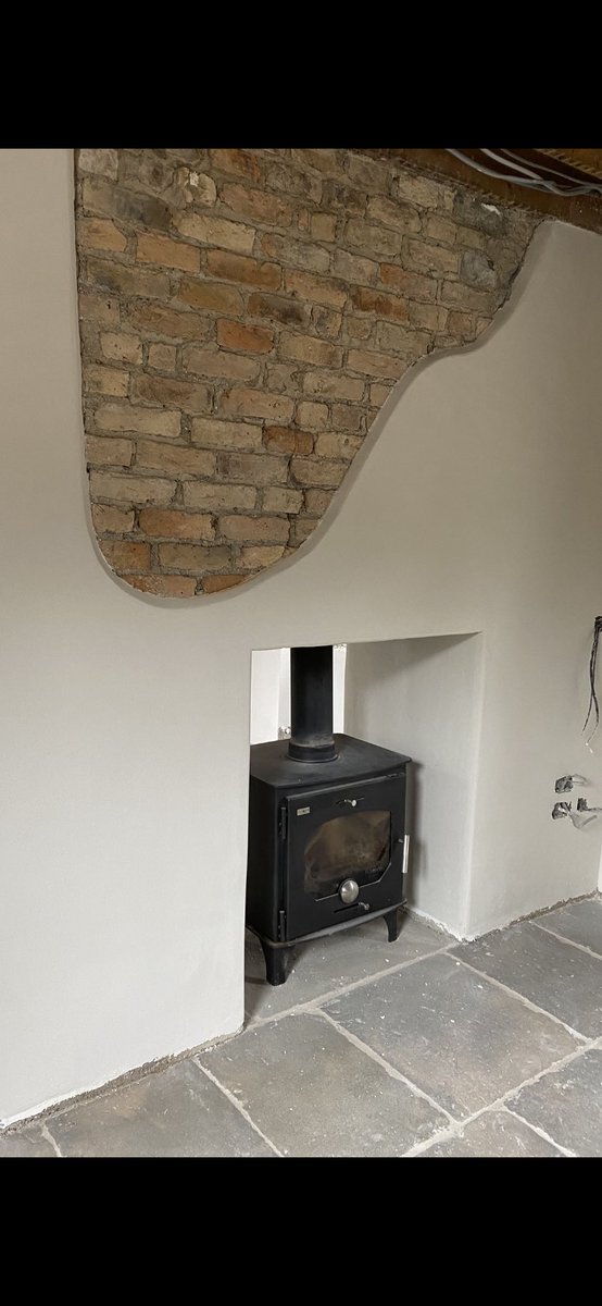 dbplaster's tweet photo. A little exposed feature brickwork on a recent cottage project using Diasen insulating lime render. Fun while you work! ⁦@ecologicalbuild⁩ https://t.co/FJ6ZZKLbTy