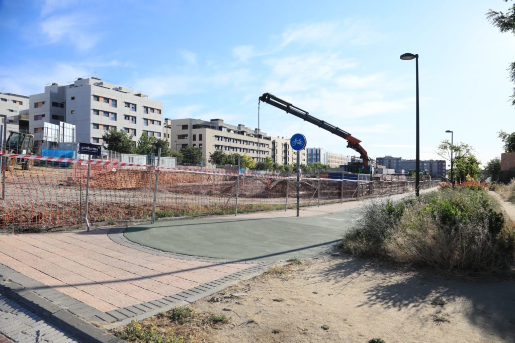 PrensaSurMadrid's tweet photo. Redacción Getafe - Getafe convocará 31 plazas de empleo en Educación - https://t.co/UitGPSYiSJ https://t.co/50V6Hr2xTa