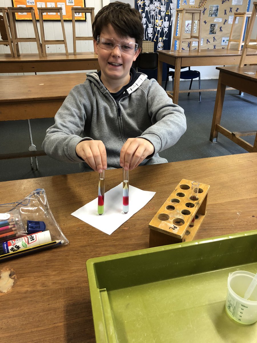 BrooklandsSci's tweet photo. Great concentration from the boys to achieve the best density layers! Even Ms. B had a go. #density #floatingsinking https://t.co/oxXaerpqNW