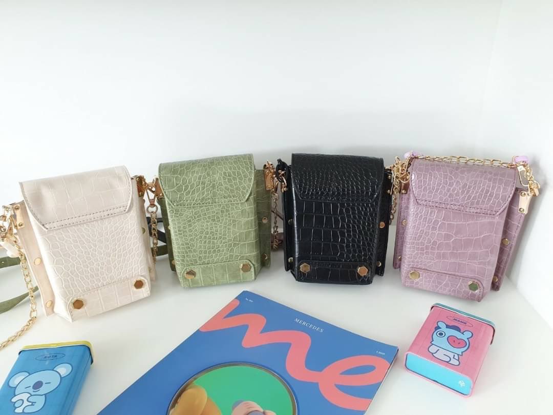 mmbagshop's tweet photo. ✨New!  Sweetie Heart bag 
 380-.
 📦ส่งฟรีลทบ. Ems40
👑มี4สี เขียว ขาว ม่วง ดำ
size : 14x17x10cm
🚩วัสดุทำจากหนัง PU กันน้ำ ซับในด้วย Polyester
🚩ขนาดพอใส่มือถือรุ่นพลัส

#กระเป๋า #กระเป๋าสะพายข้าง #กระเป๋าสะพายไหล่ผู้หญิง #กระเป๋าแฟชั่น #ของมันต้องมี #กระเป๋าสวยๆ #กระเป๋าสะพาย https://t.co/230geOCOiV