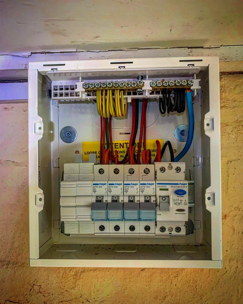Juice Electrical Services on Twitter "Gwan AnslowElectric 💪…