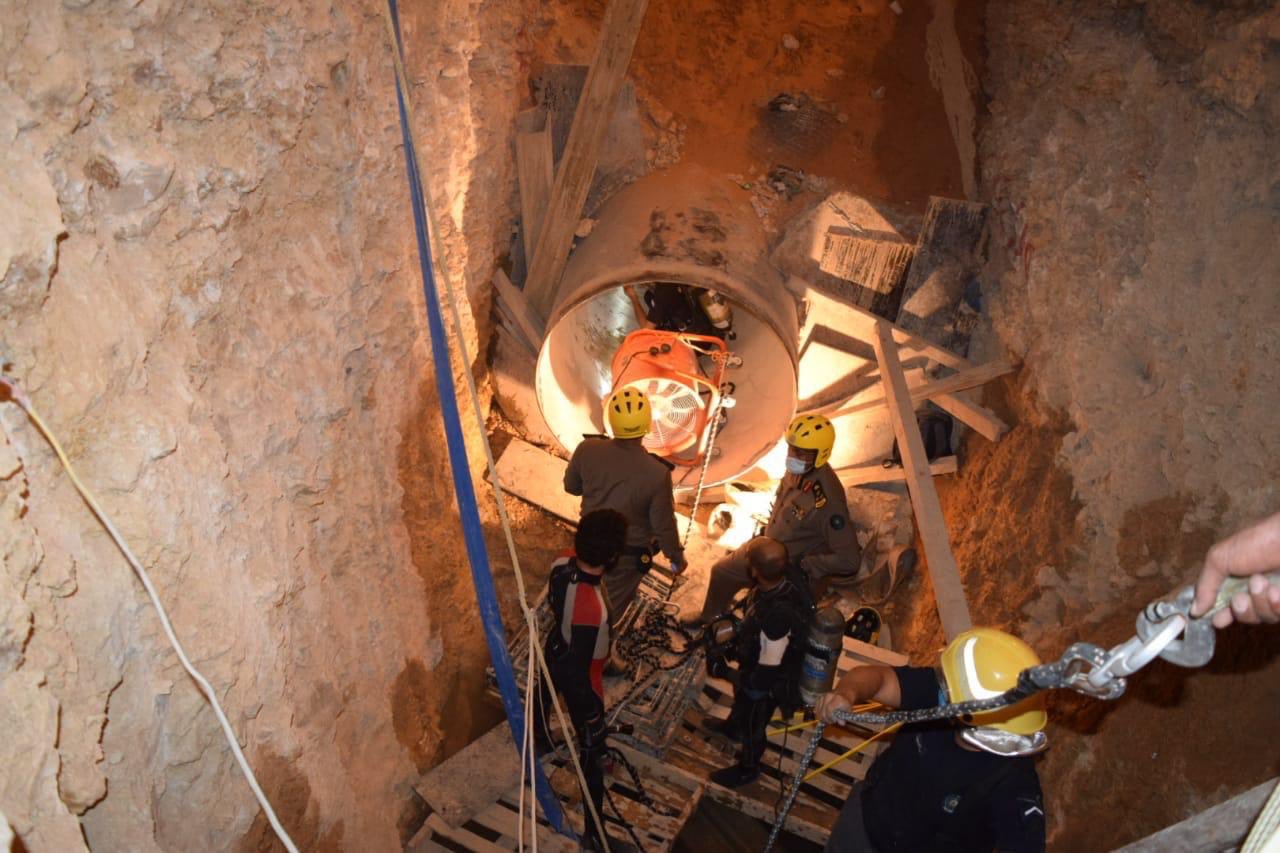 الدفاع المدني وفاة 6 عمال في أنبوب مياه مشروع تحت الإنشاء بـ عزيزية الرياض صور صحيفة تواصل الالكترونية