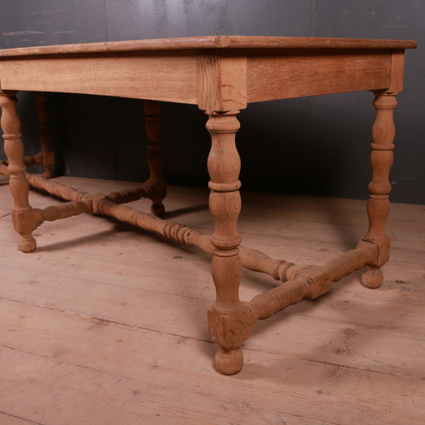 ArcadiaAntiques's tweet photo. 19th Century French bleached oak drapers table/ server. 1830.
Price: £2,950
https://t.co/4JHihgMEhv
#draperstable #Frenchtables #FrenchServer https://t.co/PBRsEigQQT