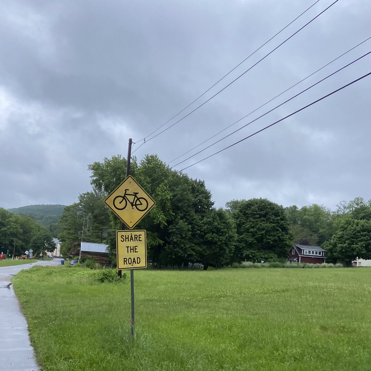 MikeRussellCIE's tweet photo. Good morning from the Columbia. Now to get home and send some of the ten thousand emails I’m behind on. 

#DawnPatrol #MuddyBuddy #MaskUp #SurlyLowside https://t.co/xNrXHlw0Sf