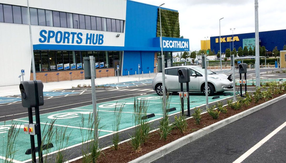 Ireland's largest EV Charging Hub is opening on Saturday. Well done to @DecathlonIE offering 22kW Charging through 10 EasyGo charge points. Free to use but call into the store for the access Fobs. #evcharging #savetheplanet #emissionfree #retailcharging