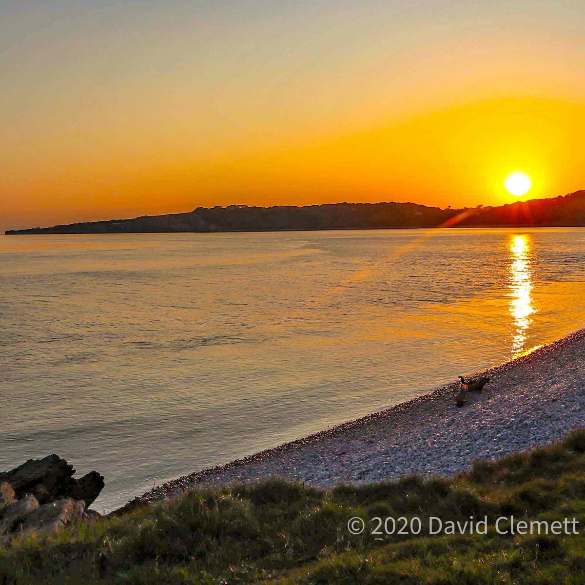 Sunset from the Pebble Beach at Cold Knap in Barry in the Vale of Glamorgan <a href="/_BARRYISLAND_/">Barry Island ❤🏴󠁧󠁢󠁷󠁬󠁳󠁿❤ #BarryIsland</a> <a href="/Barrybados/">#Barrybados</a> <a href="/sunset_wx/">Sunset Weather</a> @RumbaBar3 <a href="/barry_beautiful/">Beautiful Barry</a> <a href="/Ruth_ITV/">Ruth_TV</a> <a href="/WelshWalks/">Walks Around Wales</a> <a href="/ItsYourWales/">It's Your Wales</a> <a href="/CoffeeCoastal/">CoastalBarryIsland</a> <a href="/beauty_wales/">Beauty of Wales</a> <a href="/visitthevale/">Visit the Vale</a> <a href="/visitwales/">Visit Wales 🏴󠁧󠁢󠁷󠁬󠁳󠁿</a> <a href="/barry_beautiful/">Beautiful Barry</a> <a href="/BarryClicks/">Barry Clicks</a>
