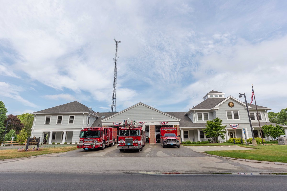 DXFD_PIO's tweet photo. As beautiful as this building is and as amazing as the technology we have, the @ROCCC911 dispatchers make this 911 center what it is!  

Today they will answer the 1st 911 call from this 100% @MAstate911 grant funded project! 

#ROCCC and #DXFD #Partnership

#WeAre911 https://t.co/1lOlaGYWRU