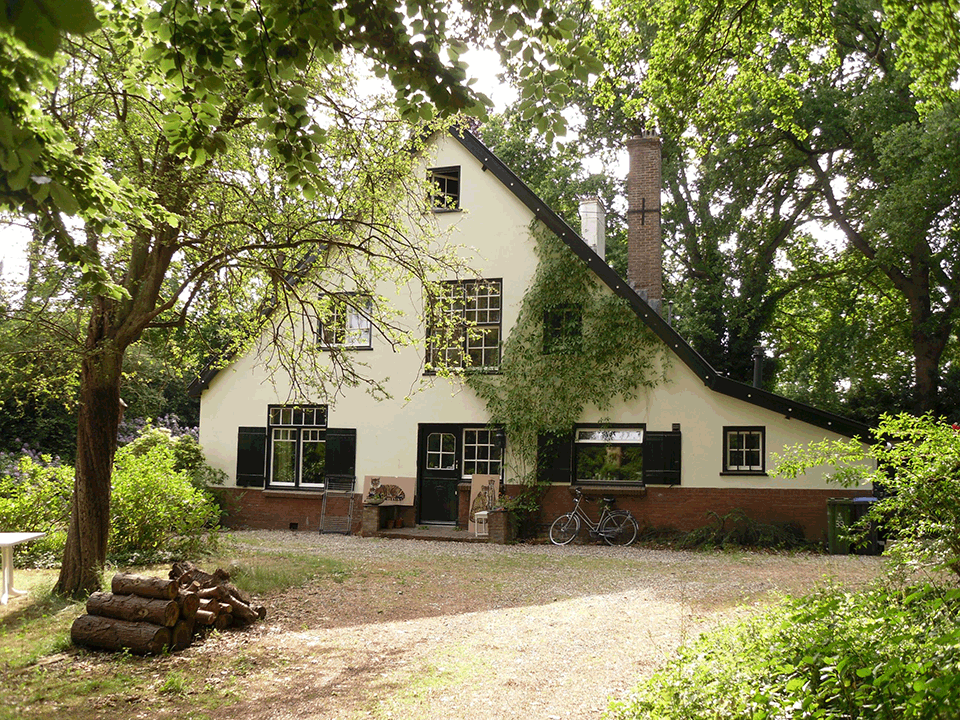 GoghLocations's tweet photo. Prevent Van Gogh heritage from being demolished.
Sister-in-law Jo Bonger-Van Gogh built Vila Eikenhof in Bussum in 1901. Here was her entire Van Gogh legacy.
PLEASE SIGN THE PETITION! https://t.co/ZRpw01MyGl @VanGoghBrabant @VanGoghEurope @vangoghmuseum #Bussum #VanGogh @frankvde https://t.co/DYKWFVc8KV